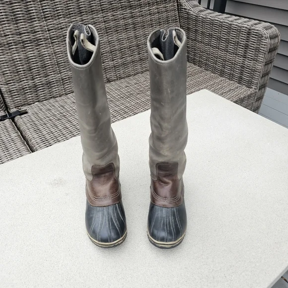 Stylish Gray and Brown Women's Boots-Snug Fit-may fit Size 8 better. - Picture 5 of 11